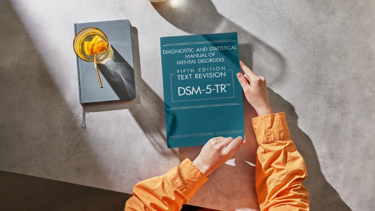 DSM-5-TR-book-cover